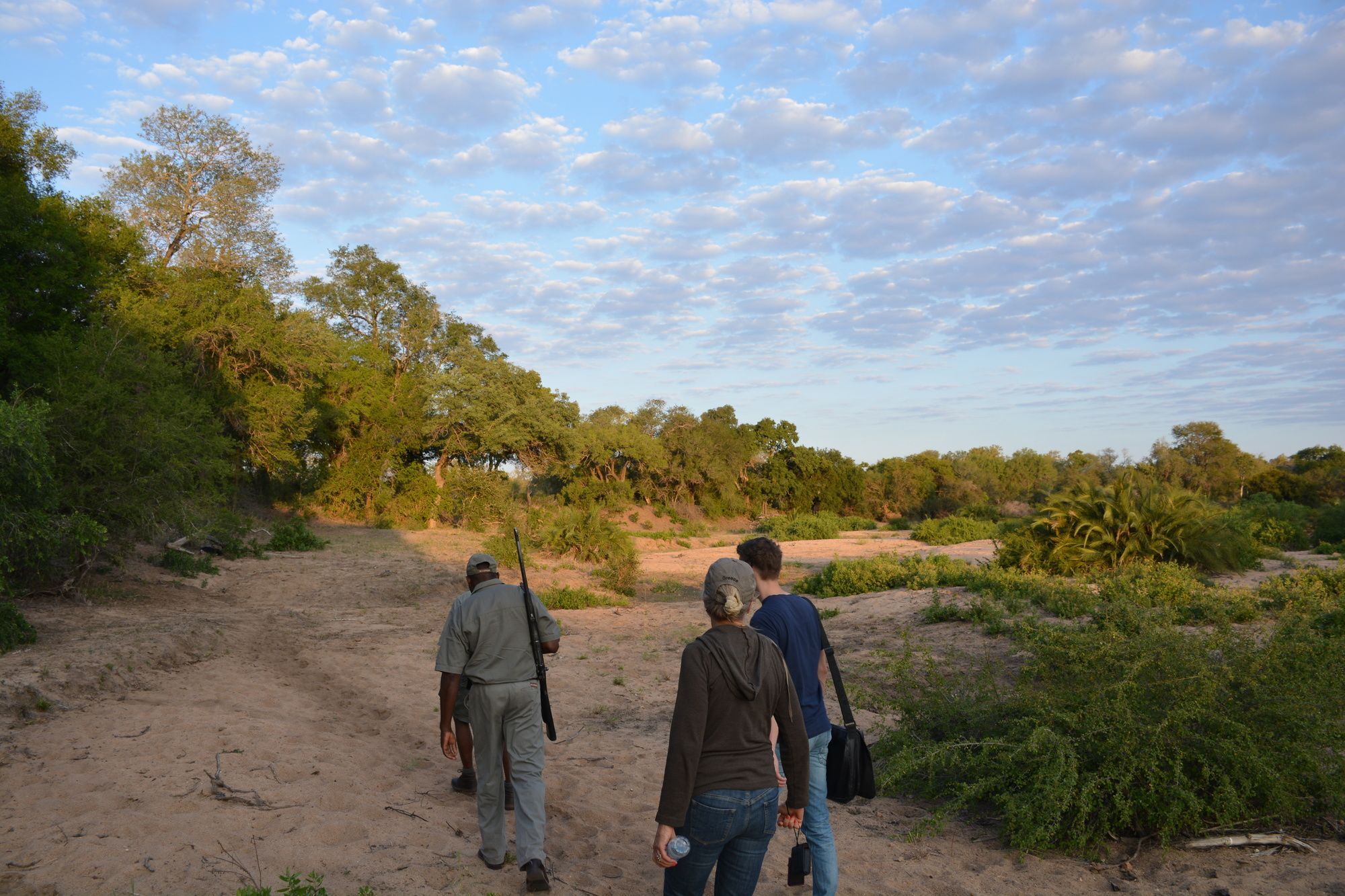 Отель Rhino Walking Safaris Скукуза Экстерьер фото